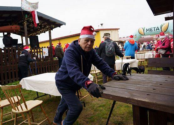 Grafika 4: XIII Mikołajkowe Nordic Walking w Obliwicach za nami