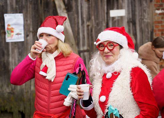 Grafika 47: XIII Mikołajkowe Nordic Walking w Obliwicach za nami