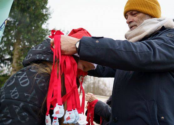 Grafika 68: XIII Mikołajkowe Nordic Walking w Obliwicach za nami