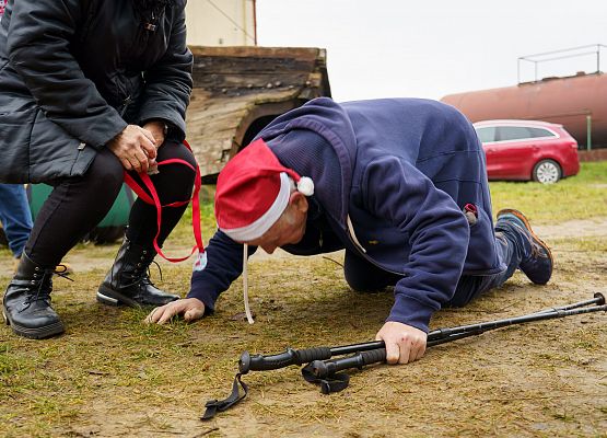 Grafika 77: XIII Mikołajkowe Nordic Walking w Obliwicach za nami