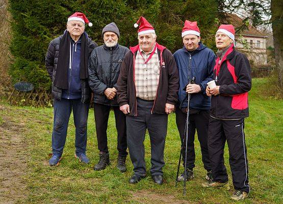 Grafika 101: XIII Mikołajkowe Nordic Walking w Obliwicach za nami