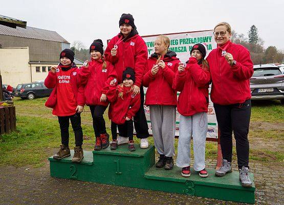 Grafika 102: XIII Mikołajkowe Nordic Walking w Obliwicach za nami