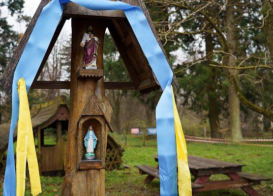 Grafika 138: XIII Mikołajkowe Nordic Walking w Obliwicach za nami