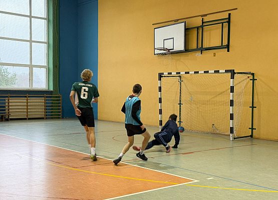 Grafika 3: Mikołajkowy turniej piłkarski w Łebieniu