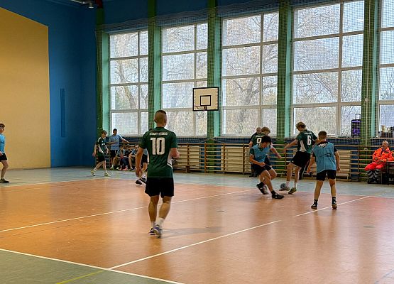 Grafika 4: Mikołajkowy turniej piłkarski w Łebieniu