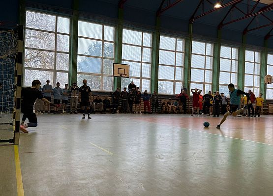 Grafika 13: Mikołajkowy turniej piłkarski w Łebieniu