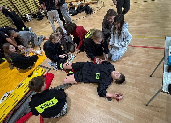 Grafika 1: Szkolenia z pierwszej pomocy w Zespole Szkół w Garczegorzu