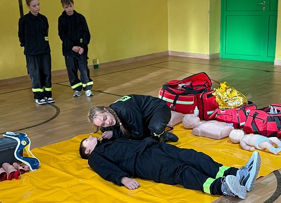 Grafika 6: Szkolenia z pierwszej pomocy w Zespole Szkół w Garczegorzu