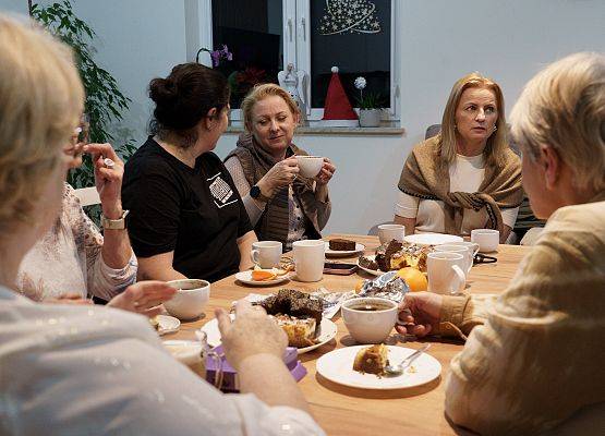 Grafika 16: Świąteczne jasełka biblioteki w Hospicjum im. Świętego Józefa