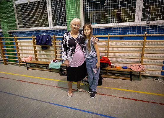 Grafika 14: Mikołajkowy Rodzinny Turniej Piłki Siatkowej w Łebieniu