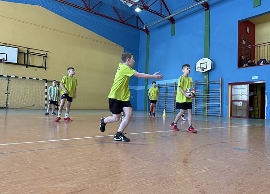 Grafika 15: Gminne Igrzyska Dzieci w Dwa Ognie Usportowione