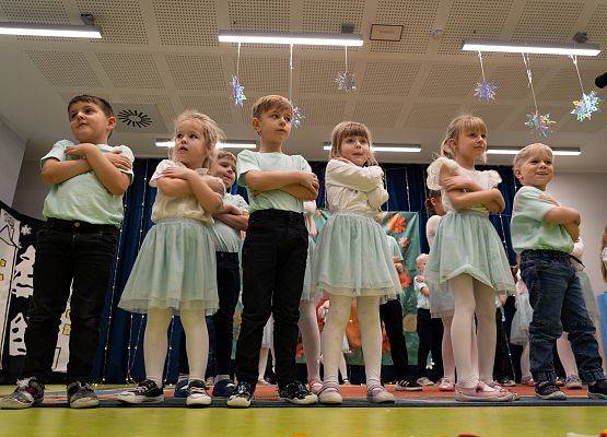 Grafika 18: Dzień Babci i Dziadka w Przedszkolu - wzruszający występ najmłodszych