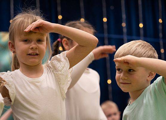 Grafika 19: Dzień Babci i Dziadka w Przedszkolu - wzruszający występ najmłodszych