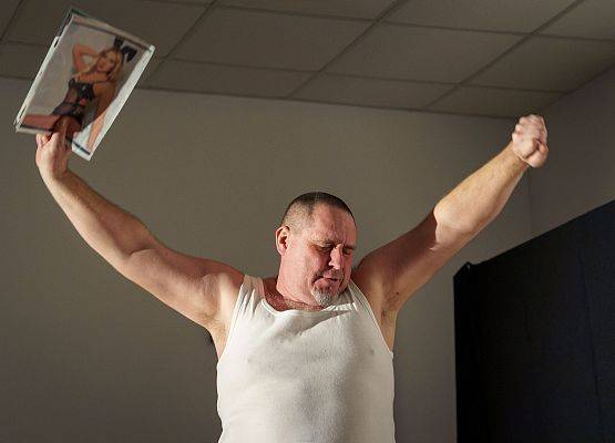 Grafika 5: Teatr „Tylko dla dorosłych” w Pogorzelicach