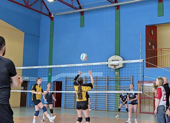 Grafika 8: Gminne Igrzyska Dzieci w Piłce Siatkowej