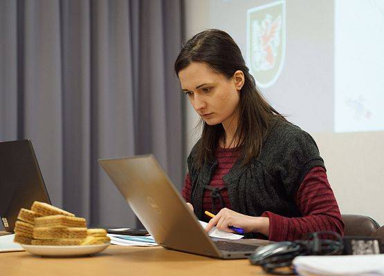 Grafika 9: Konsultacje społeczne w Czarnówku: Rozmowy o planie ogólnym Zajawka: Mieszkańcy Czarnówka dyskutowali o przyszłości planistycznej gminy.