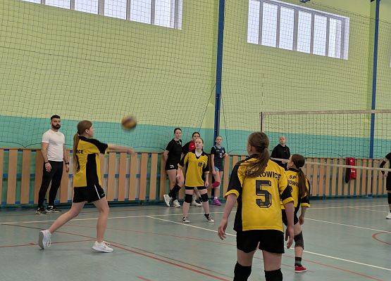 Grafika 10: Gminne Igrzyska Młodzieży w Piłce Siatkowej Dziewcząt