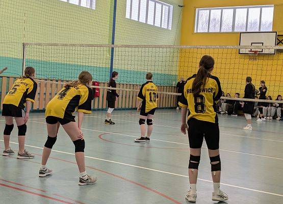 Grafika 11: Gminne Igrzyska Młodzieży w Piłce Siatkowej Dziewcząt