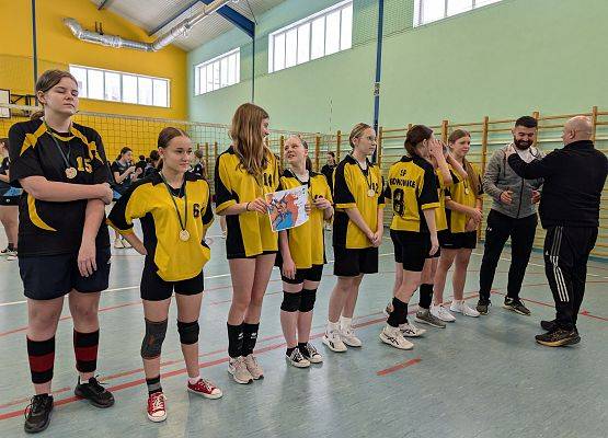 Grafika 33: Gminne Igrzyska Młodzieży w Piłce Siatkowej Dziewcząt
