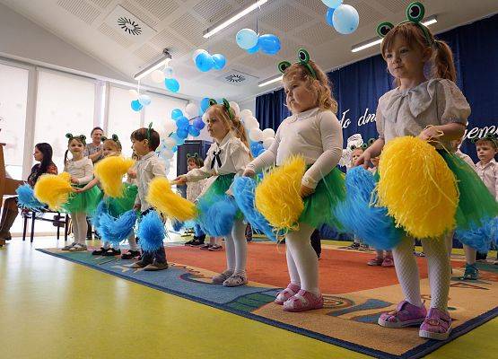 Grafika 11: Podziękowania za lata pasji i oddania: Pożegnanie Dyrektor Teresy Rycak