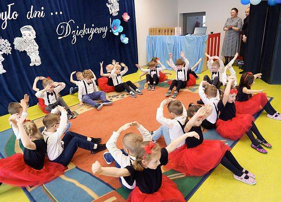 Grafika 24: Podziękowania za lata pasji i oddania: Pożegnanie Dyrektor Teresy Rycak