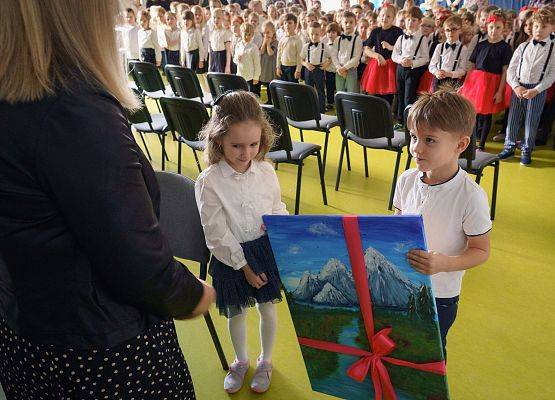 Grafika 33: Podziękowania za lata pasji i oddania: Pożegnanie Dyrektor Teresy Rycak
