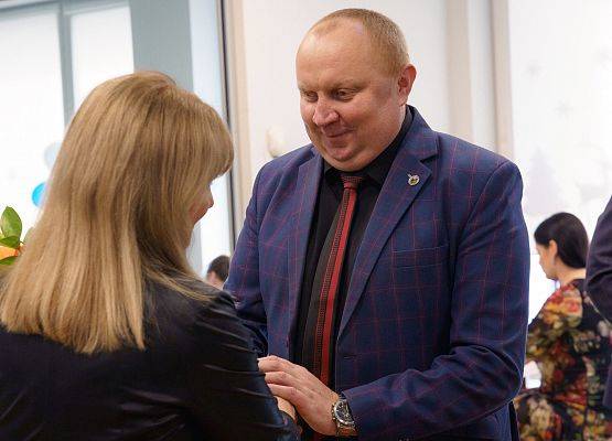 Grafika 40: Podziękowania za lata pasji i oddania: Pożegnanie Dyrektor Teresy Rycak