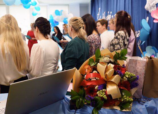 Grafika 60: Podziękowania za lata pasji i oddania: Pożegnanie Dyrektor Teresy Rycak