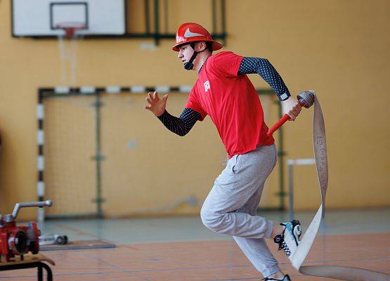 Grafika 47: Sportowe święto młodych strażaków w Łebieniu