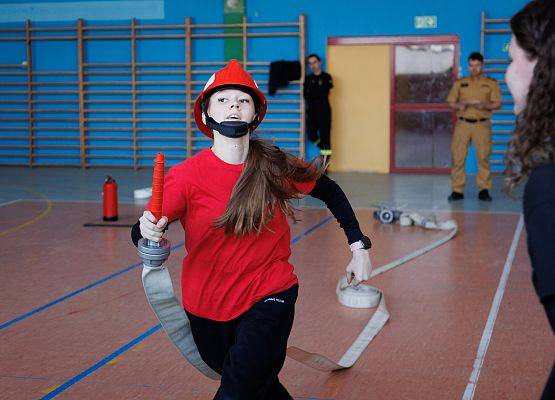 Grafika 52: Sportowe święto młodych strażaków w Łebieniu