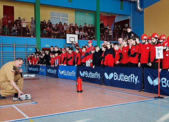 Grafika 12: Sportowe święto młodych strażaków w Łebieniu