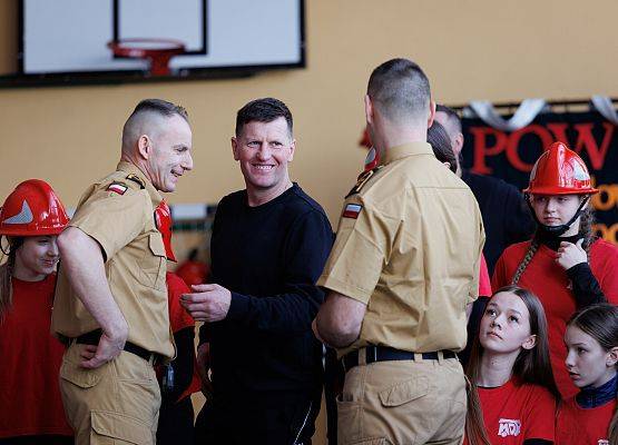 Grafika 16: Sportowe święto młodych strażaków w Łebieniu