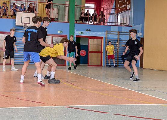 Grafika 25: Gminne Igrzyska Młodzieży w piłce ręcznej