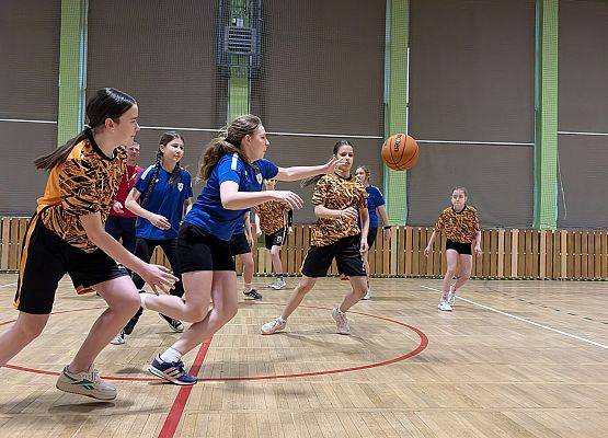 Grafika 4: Gminne Igrzyska Dzieci w koszykówce dziewcząt i chłopców – Nowa Wieś Lęborska, 17.03