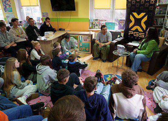 Grafika 26: Szczera rozmowa o życiu - spotkanie z Michałem Koterskim w naszej bibliotece