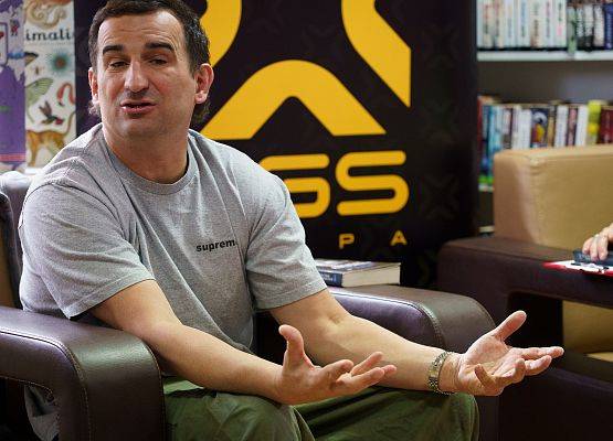 Grafika 27: Szczera rozmowa o życiu - spotkanie z Michałem Koterskim w naszej bibliotece