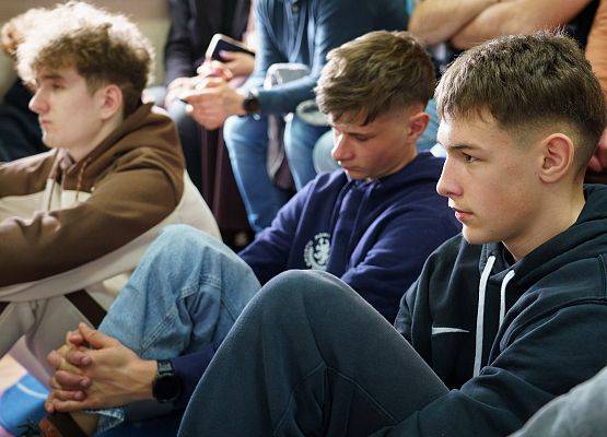 Grafika 29: Szczera rozmowa o życiu - spotkanie z Michałem Koterskim w naszej bibliotece