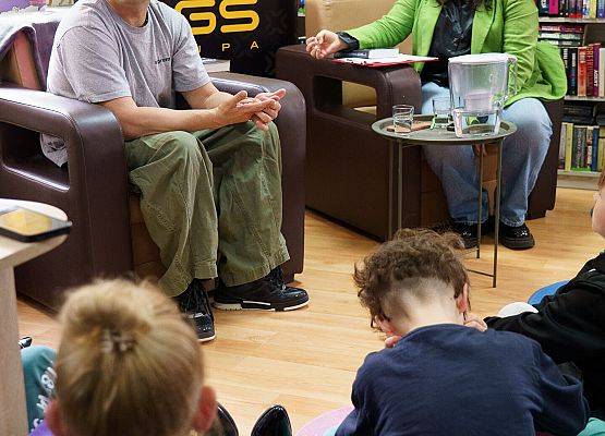 Grafika 32: Szczera rozmowa o życiu - spotkanie z Michałem Koterskim w naszej bibliotece