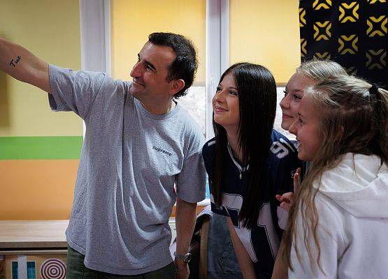 Grafika 42: Szczera rozmowa o życiu - spotkanie z Michałem Koterskim w naszej bibliotece