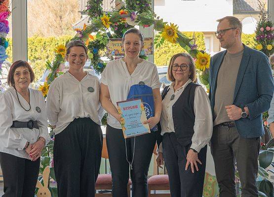 Grafika 7: Świąteczny kiermasz i konkurs na Eko Palmę Wielkanocną w Mostach