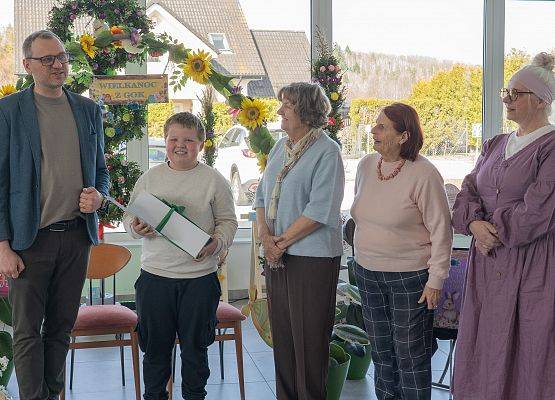 Grafika 14: Świąteczny kiermasz i konkurs na Eko Palmę Wielkanocną w Mostach