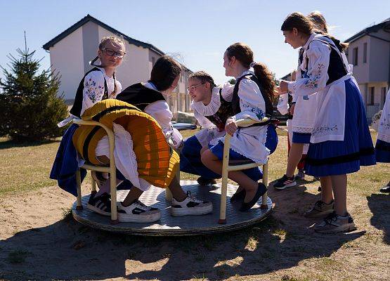 Grafika 12: „RODNÔ MÒWA” - Poznaliśmy laureatów gminnych eliminacji konkursu recytatorskiego