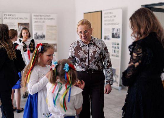 Grafika 13: „RODNÔ MÒWA” - Poznaliśmy laureatów gminnych eliminacji konkursu recytatorskiego