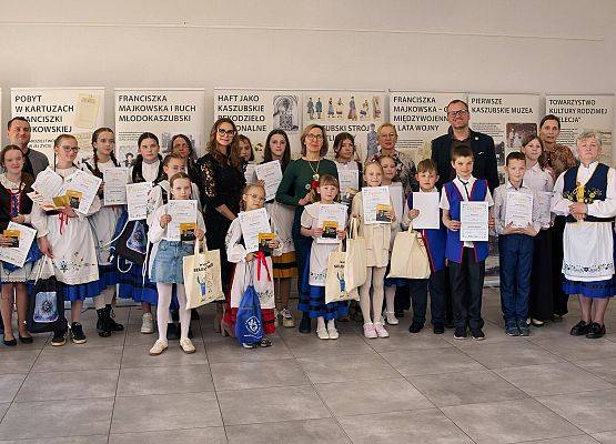 Grafika 36: „RODNÔ MÒWA” - Poznaliśmy laureatów gminnych eliminacji konkursu recytatorskiego