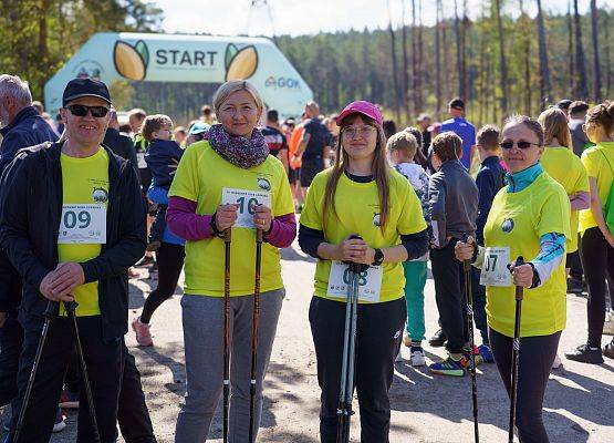 Grafika 3: III Rodzinny Bieg Leśnika za nami – sportowe emocje w duchu „Stop Przemocy”