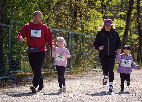 Grafika 7: III Rodzinny Bieg Leśnika za nami – sportowe emocje w duchu „Stop Przemocy”