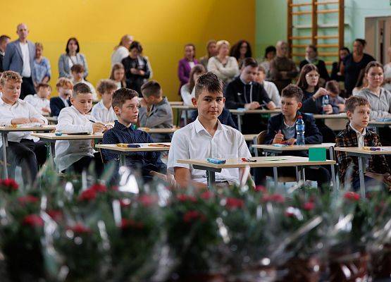 Grafika 9: Młodzi mistrzowie matematyki wyłonieni. Finał wojewódzkiego konkursu „MATHMAN” w Redkowicach