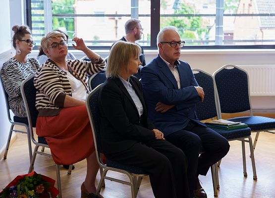Grafika 3: Wójt Szymon Medalion z absolutorium za rok 2025
