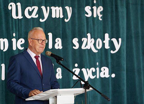 Grafika 2: Uroczyste zakończenie roku szkolnego w gminnych placówkach