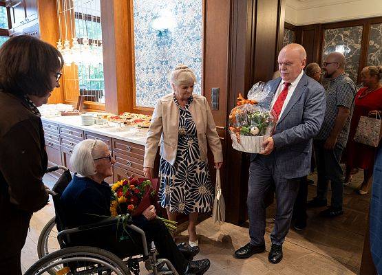 Grafika 4: Wyjątkowy jubileusz. 107. urodziny pani Anieli Terleckiej